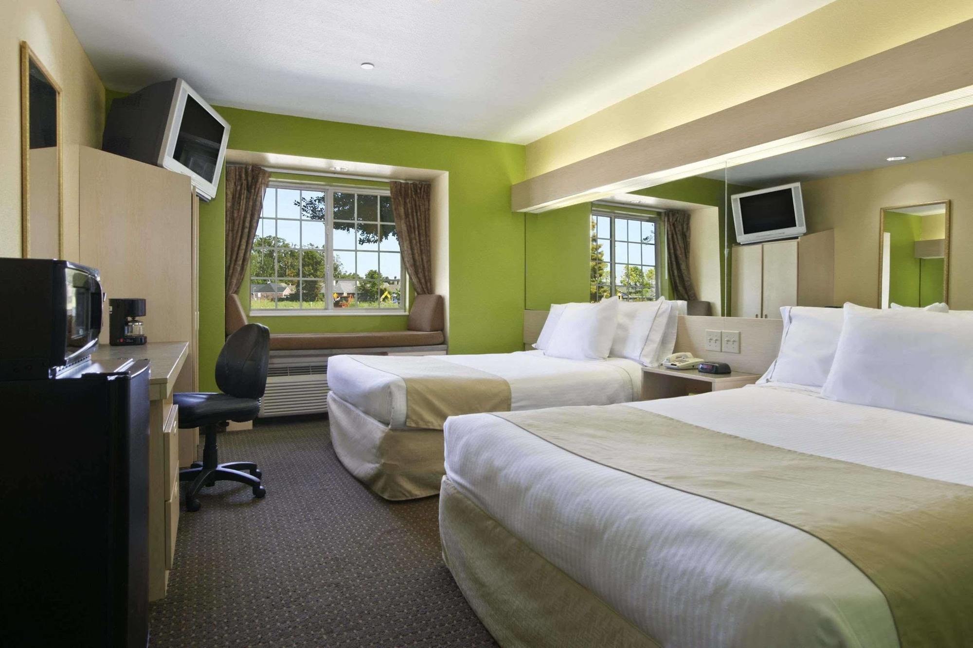 Microtel Inn & Suites Baton Rouge Phòng bức ảnh